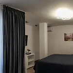 Emma S R L Szálloda Bukarest