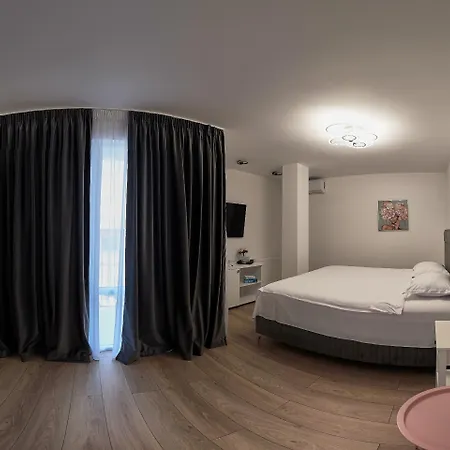 Villa Emma Colentina Hotel 4*