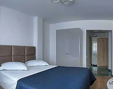 Hotel Emma S R L 4*