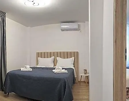Emma S R L Hotel