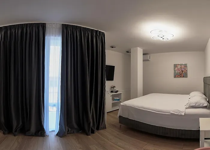 Emma Colentina Hotel 4*
